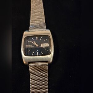 Vintage Seiko 6106-5419 Steel TV Dial Blue Men’s Watch 17 Jewels Automatic Water